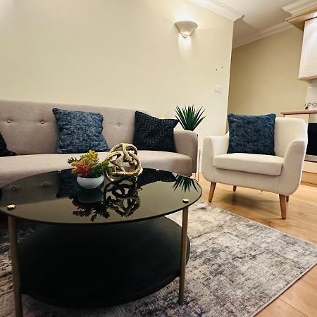 The Wimbledon Haven - Free Parking Apartment Лондон Екстериор снимка