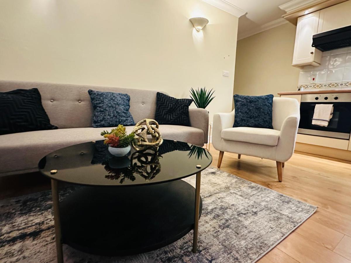 The Wimbledon Haven - Free Parking Apartment Лондон Екстериор снимка