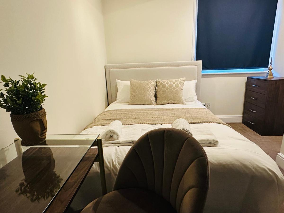 The Wimbledon Haven - Free Parking Apartment Лондон Екстериор снимка